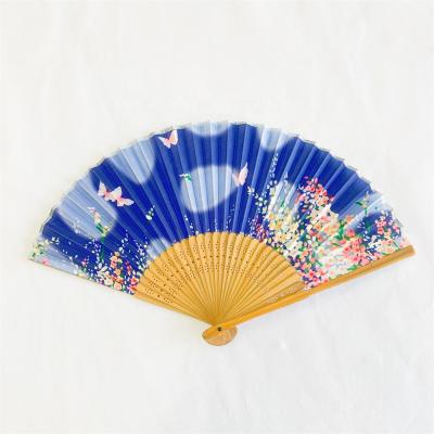 China Custom OEM Folding Bamboo Europe Art Logo Europe Cloth Hand Fan Manual Hand Fan Bag Gift Business People Style for sale