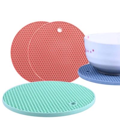 China Amazon Viable Top Selling Large Universal Silicone Honeycomb High Quality Thickened Place Mats for sale