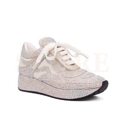 China 2021 Fashion Trend Trendy Women's Shoes Sneakers With Rhinestones Classic Lightweight Sneakers Ladies for sale