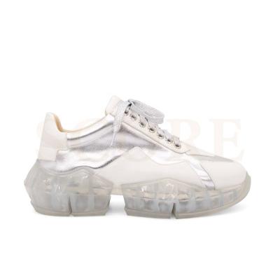 China 2021 Fashion Trend Women's White Chunky Oversized Sneakers Custom Made White Sneakers For Sale Girls Shape Sneakers for sale