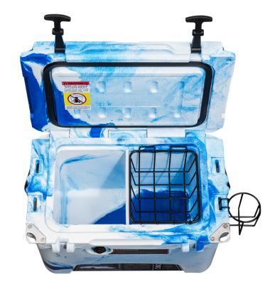 China Waterproof Durable Using Professional 18.9l Low Price Camouflage Color Fishing Ice Cooler Box For Cold Or Drink Fish for sale