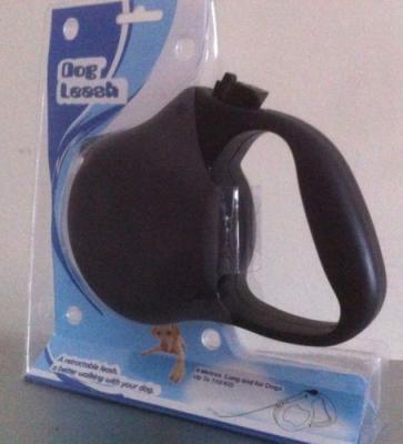 China Pet black leash / 8 Metre rope retractable leashes for large dogs XS M L for sale