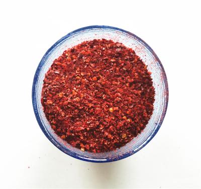 China 100% natural 3MM crushed paprika flakes for condiment 100-300 SHU for sale