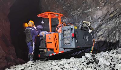 Κίνα 2.7m βάθος τρύπας 7.5Kw Jumbo Rock Drill συχνότητα πρόσκρουσης για την υπόγεια εξόρυξη προς πώληση