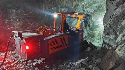 Κίνα 47.6kw Anti Jamming Jumbo Rock Drill αυτόματη διακοπή της πρόσκρουσης στο τελικό σημείο προς πώληση