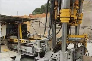 China 200 KW de potencia del motor elevar la máquina de perforación KDTJ-4000L para la minería subterránea en venta