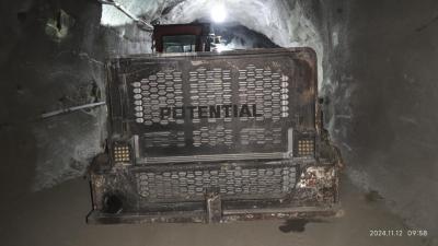 China Cargador de equipos de minería subterránea KDL307 LHD Posición máxima de elevación Alturas 4703 mm en venta