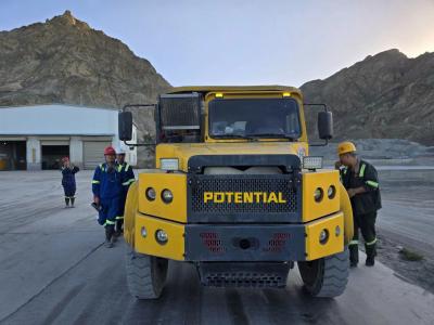 China Equipo de minería subterránea de trabajo pesado camión de descarga 2400 mm Alturas de carga en venta