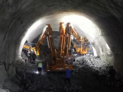 Cina KMS810 attrezzature per la foratura, l'ancoraggio e la coagulazione con altezza operativa massima di 8 m e diametro della trivella di roccia Φ33-64 mm in vendita