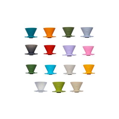 China Viable Instrument Good Quality Silicone Kitchen Coffee Brewer Dripper Pour Over V Shaped Coffee Brewer for sale