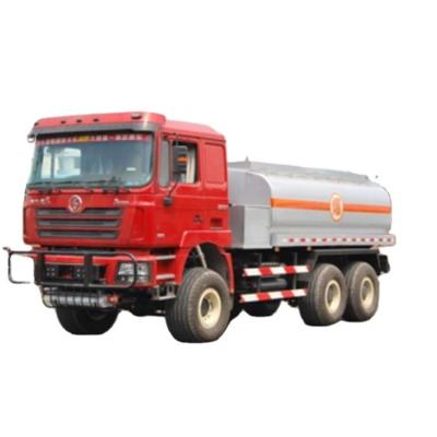 中国 12m3 オイルタンク トラック 351-450hp と 4X2/6X4/8X4 運転タイプ 販売のため