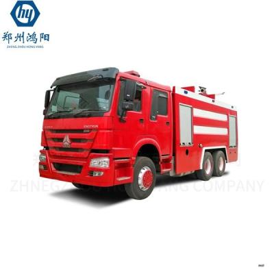 China Left Right Hand Drive Emergency Fire Rescue Truck Diesel 4000L Water Shutter Roller Fire Truck en venta