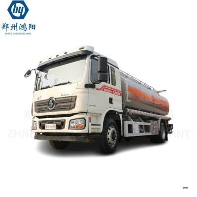 中国 Factory Supply 371 hp 273 Kw  6x4 Oil Truck Tanker Dimension Gallon Fuel Tank Truck 販売のため