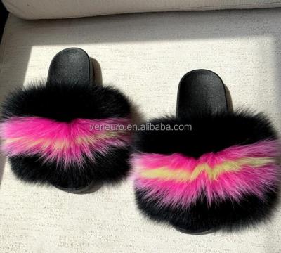 China Breathable Indoor Or Outdoor Women Customized Fluffy Fox Fur Slippers Colorful Fashion Rainbow Fur Slippers for sale