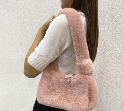 China Cute Faux Fur Handbag Women's Faux Fur Fashion Girl's Faux Fur Purse Casual Shoulder Bags for sale