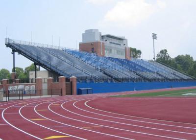 Chine Le stade en aluminium de longue durée pose des formes larges d'acier de bride de systèmes télescopiques d'allocation des places à vendre