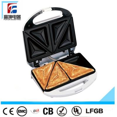 China Nonstick Coated Baking Aluminum Electric Die Casting 4 Slice Sandwich Maker With Nonstick Coating Sandwich Maker for sale