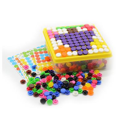 China Developing Toys 3D Intelligence Mosaic Board For 500pegs Montessori Toys Colorful Nails Plastic Peg Board For Kids for sale