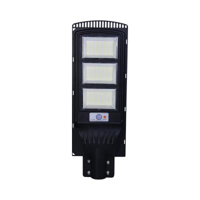 China Waterproof 120W Theme Park High Lumen Ip65 3.2V 15AH Battery LED Solar Panel Street Light for sale