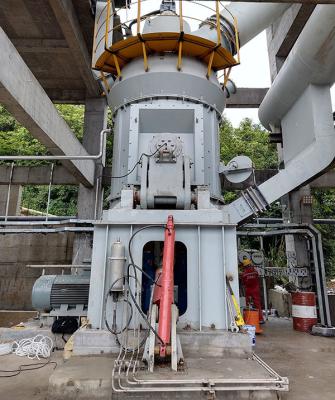 中国 ISO  Energy Saving Bauxite Grinding Mill For Aluminum Smelting 販売のため