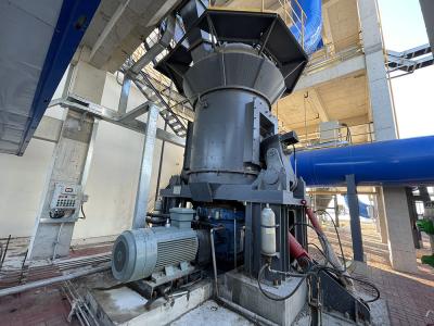 Chine Machine de broyage de poudre de calcaire de désulfuration, grande ligne de production de poudre de pierre à haute teneur en calcium à vendre