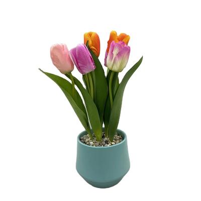 China 2022 Wholesale Hot Sale Decoration Artificial Tulip Beautiful Artificial Flowers Indoor Outdoor Home Decoration for sale