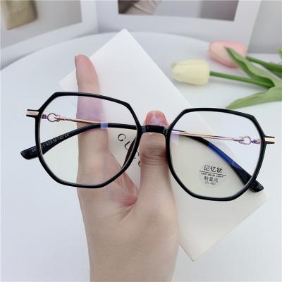 China 2022 Newest Best Quality Trendy TR90 Glasses Frames Hot Sale Computer Glasses Blue Light Blocking IP CE WK0830 for sale