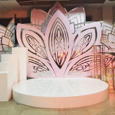 China Newest Style Gold Exquisite Modern Luxury Wedding Backdrop Cheap Wedding Stage Dance Floor Decoration for sale