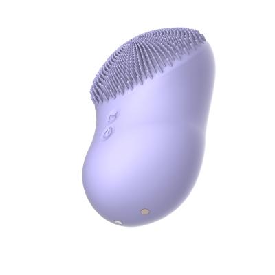 China DEEP CLEANING IPX7 Waterproof Vibrating Brush Silicone Face Brush Massager Facial Detergent Facial Cleansing Brush for sale