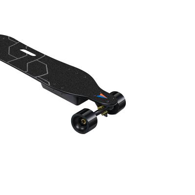 China Youth Skateboard 90*62MM Wheels Battery Electric Skateboard Adults 18KM Custom Chain Electric Skateboard Custom ESC 6.5 Color for sale