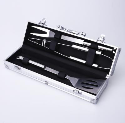 China Easily Cleaned 3 Piece Stainless Steel Barbecue Equipment In Aluminum Case for sale