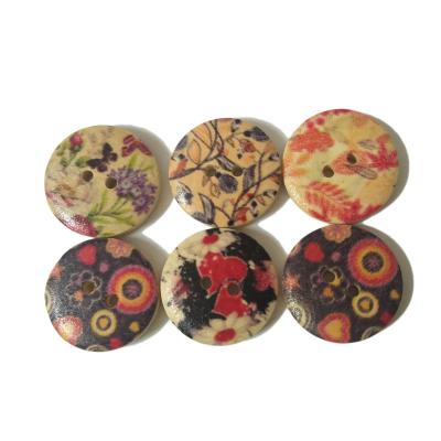 China 20mm Sustainable 2 Hole Round Wholesalers Wood Crafts Flower Wood Button for sale