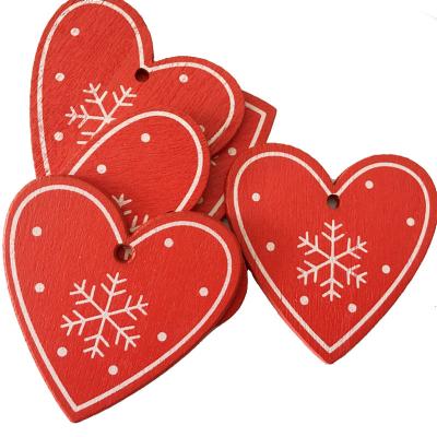 China Eco-friendly White Red Christmas Crafts Red Heart Shape Wooden Hanging Decoration for sale