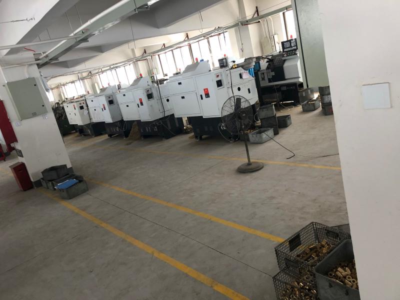 Geverifieerde leverancier in China: - YUEQING HONGXIANG CONNECTOR MANUFACTURING CO.,LTD.