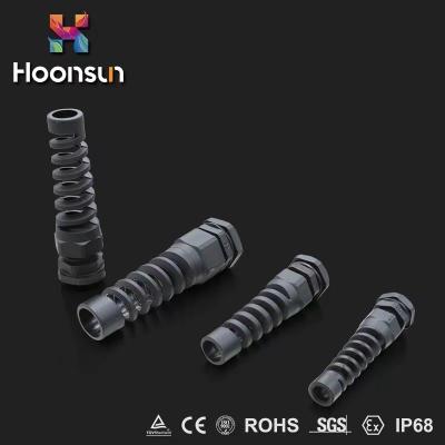 China Tipo espiral protección del alivio de tensión de la prenda impermeable IP68 de la glándula de cable del nilón en venta