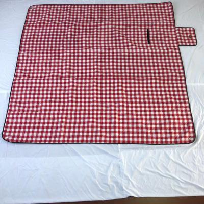 China EPE Grid Printing Lightweight Camping Blanket for sale