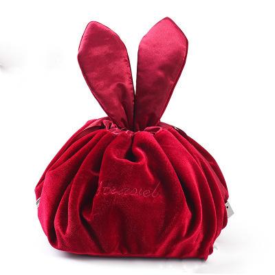 China 2021 Fashion Personalized Wholesale Custom Drawstring Velvet Cosmetic Bag Travel Toiletry Make Up Pouch Bags for sale