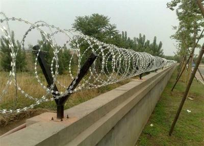 China Safety Stainless Steel Barbed Wire PVC Coated High Strength Steel 3