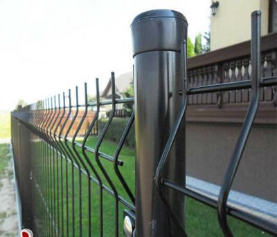 China Hot Galvanized Highway Fence , Square Mesh Road Railing Fences Low Carbon Steel for sale