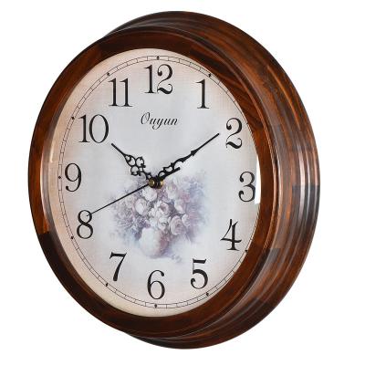 China New modern analog quartz wall clock classical/postmodern wood grain wall clock for sale