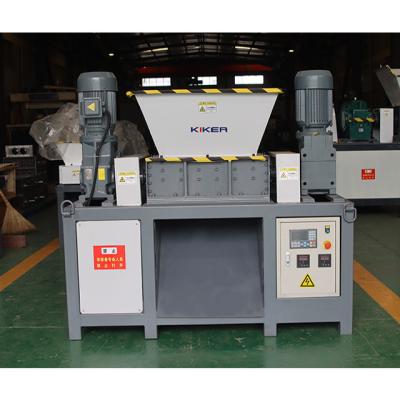 China Low Power Consumption / Small Noise High Efficiency Cable Shredding Latest Rubber Shredding Machine for sale