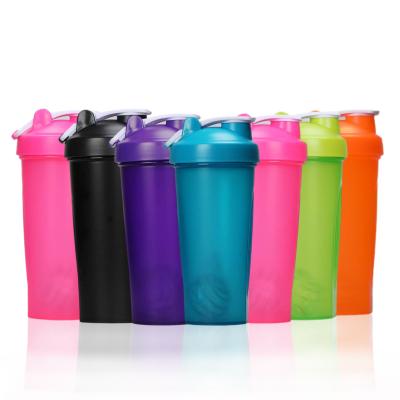 China Viable Large Capacity 400ml 600ml BPA Free Gym Fitness Running Protein Shaker Cup Bottles For Outdoor for sale