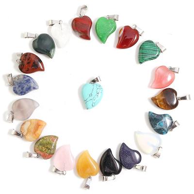 China Healing Pendant Crystal Heart Chakra Crystal Quartz Jewelry Pendants from Natural Stone TRENDY DIY Heart Charm for Jewelry Making for sale