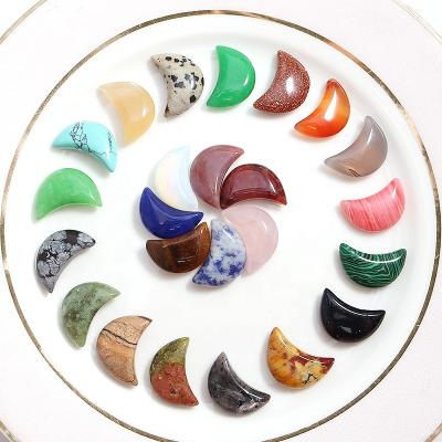 China Moon Gemstone Crystal Crafts Healing Bulk Natural Custom Made Europe Mini Crystals for sale