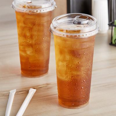 China 20 oz Clear Single Wall Mugs with Strawless Sips-Lids PET Crystal Clear Disposable Plastic Cups with Lids for sale