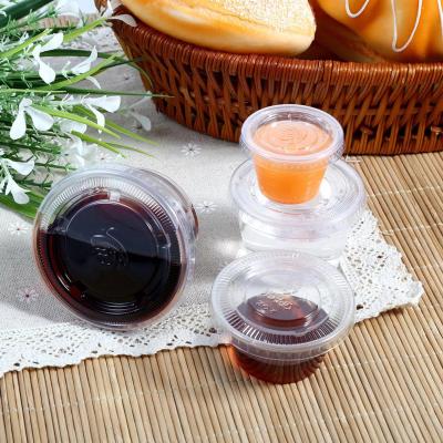 China 280Ml 300Ml 500Ml Single Wall Disposable Black Clear Sauce Cups Round Food Grade PP Plastic Grocery Sauce Containers With Lid for sale