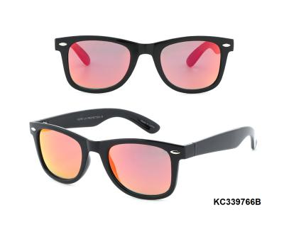 China 2022 natural eco sunglasses-bamboo temples reuse PC material sunglasses women's custom square sunglasses for sale