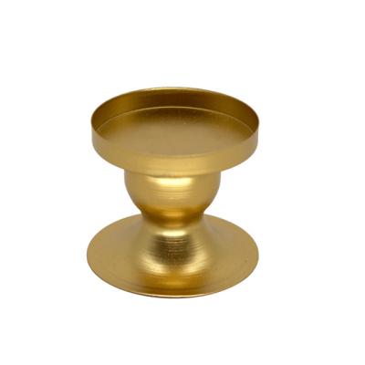 China ECO-frendly European Geometric Golden Candlestick Window Furniture Soft Round Iron Decoration Photo Props Metal Crafts for sale