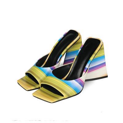 China Fashion trend 3D print mixed color fashion gradient heels summer women's chunky sandals for sale