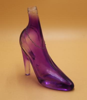 China 280ml eco-friendly colored high heel shoe shape wine glass bottle shoe shape bottle lady shape bottle for sale